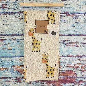 Made in India Giraffe cream blanket
